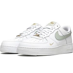 Nike Air Force 1 - white/grey/gold - used